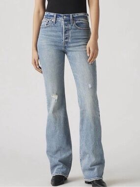 LEVI's Wedgie Bootcut Jean -Back in Town
Medium Wash 27x32